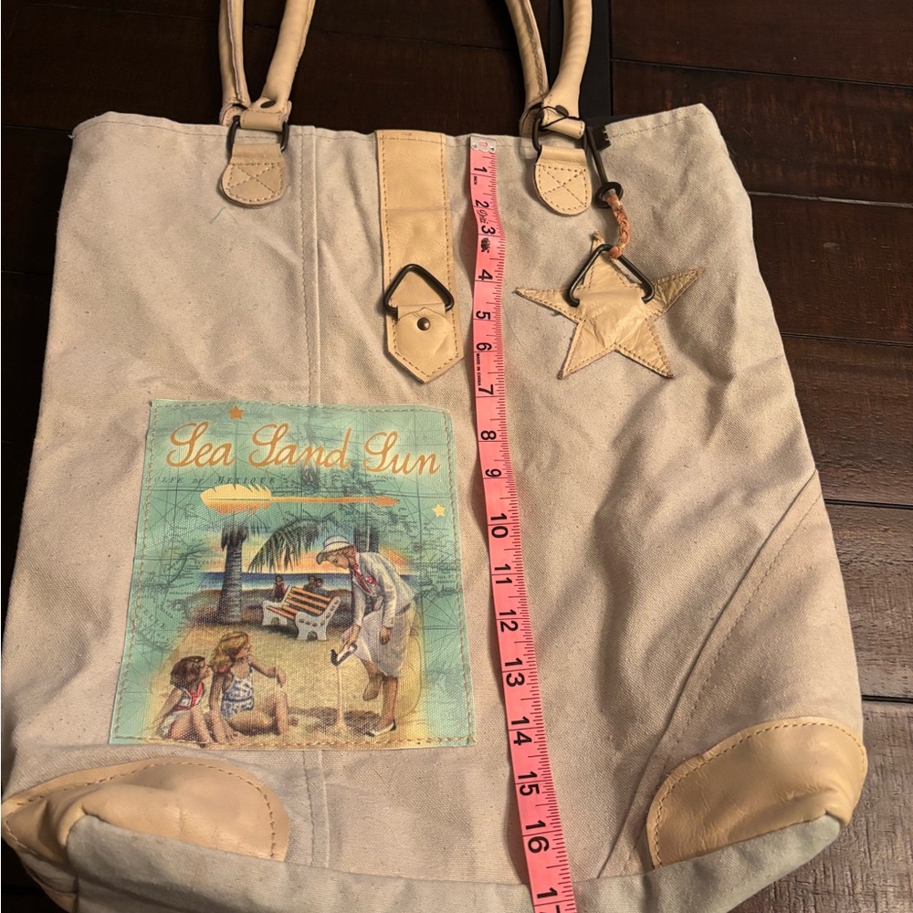 Vintage Addition Beige Tote Bag with Sea Sand Sun Design Leather accents NET - Picture 6 of 10
